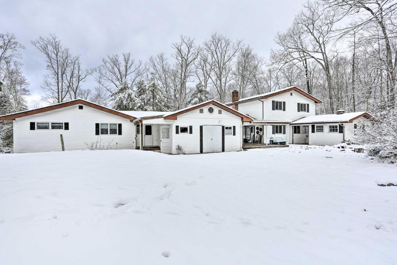 Large Greeley House With 2 Game And Yard! * Lackawaxen
