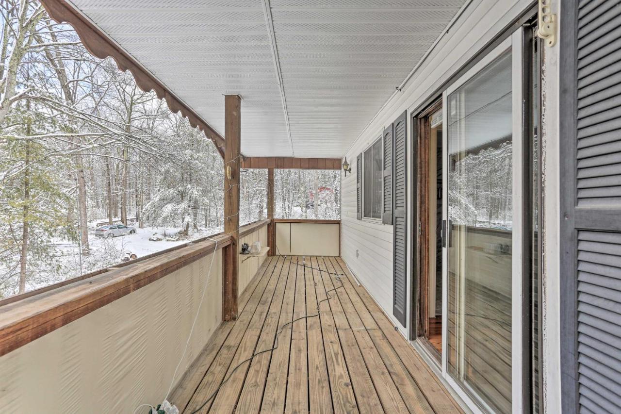 Large Greeley House With 2 Game And Yard! *